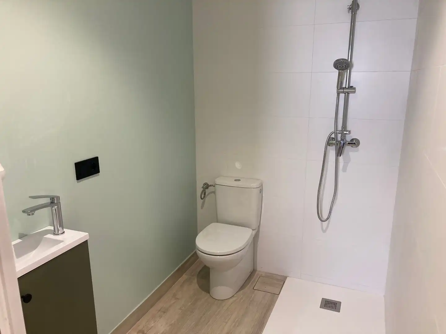 Badezimmer von Einfamilien-Reihenhaus zum Verkauf in El Palau d'Anglesola mit Heizung, Privatgarten und Terrasse