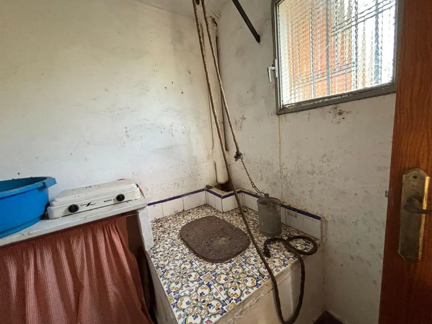 Baño de Finca rústica en venta en Carcaixent con Jardín privado y Terraza
