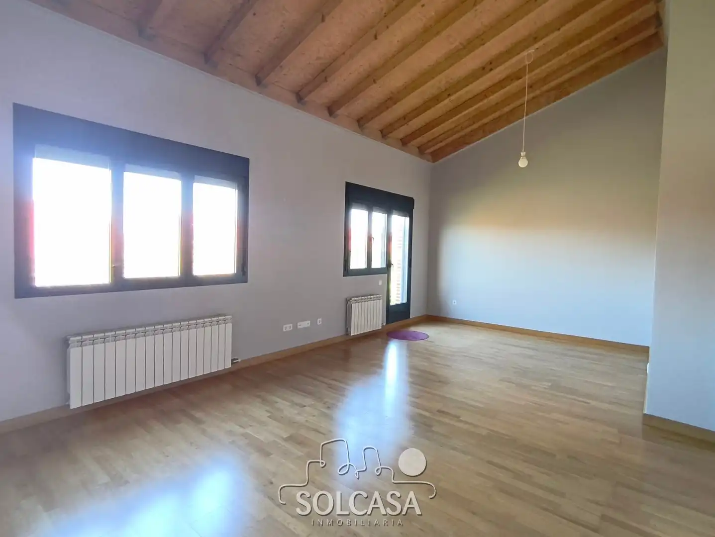 Sala de estar de Casa o chalet en venta en Renedo de Esgueva con Calefacción, Jardín privado y Parquet