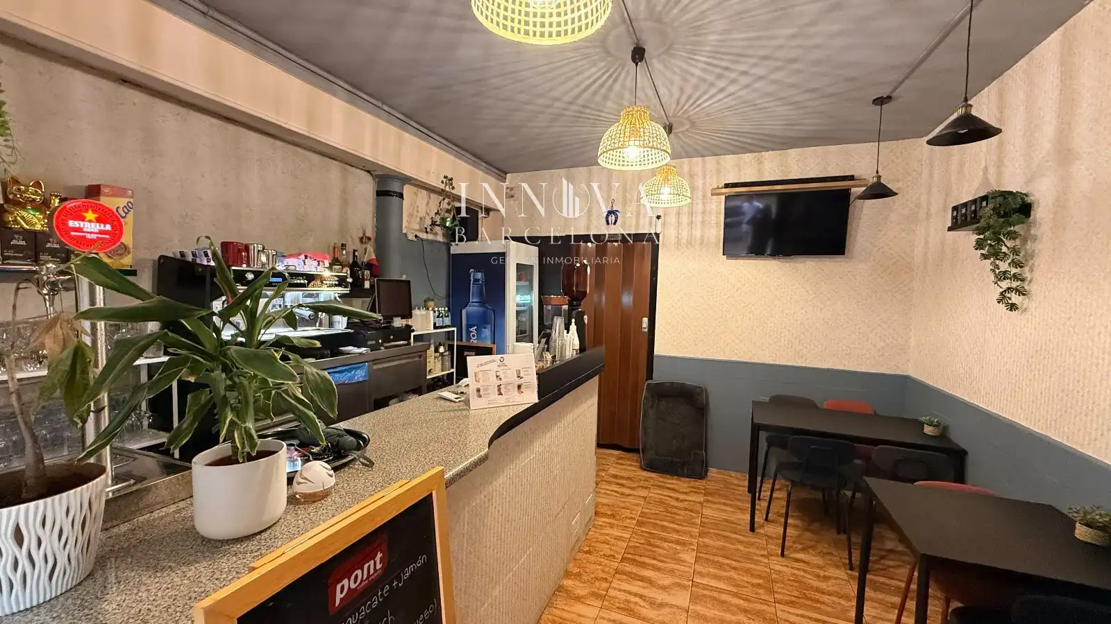 Local comercial en traspàs a Blai, imagen 2
