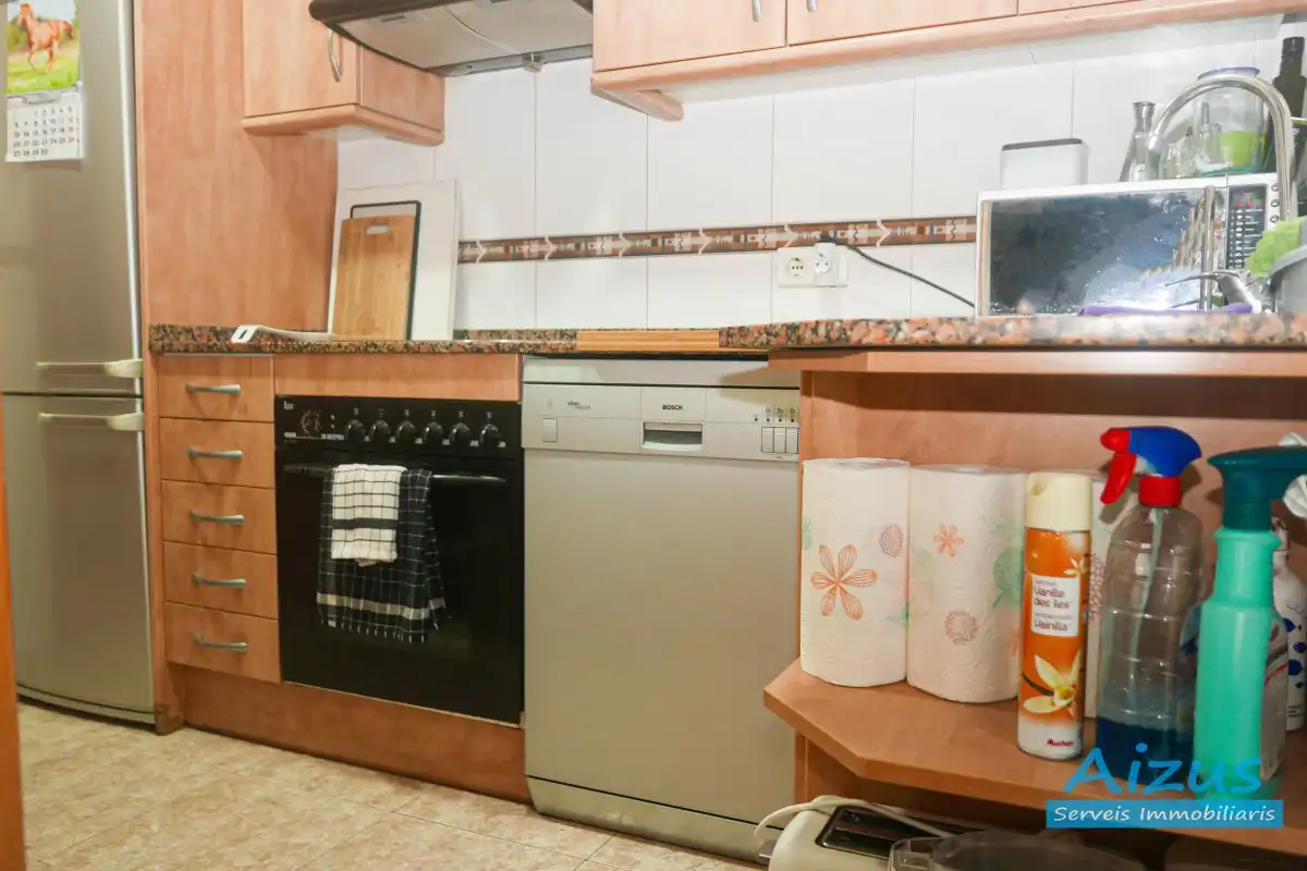 Kitchen of Flat for sale in Ripollet  with Air Conditioner, Heating and Oven