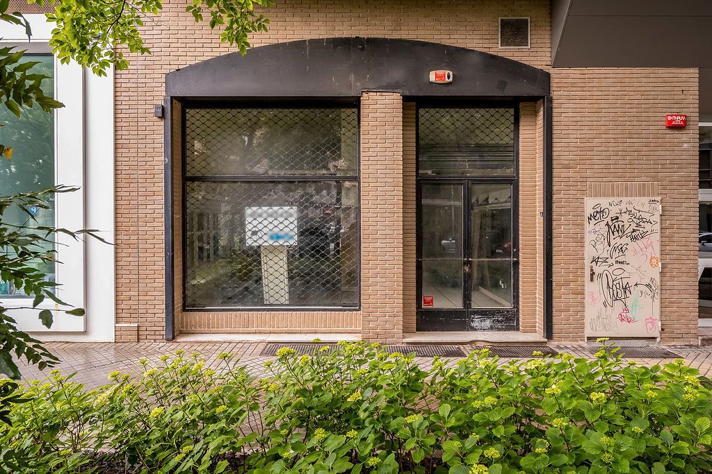 Exterior view of Premises for sale in  Pamplona / Iruña