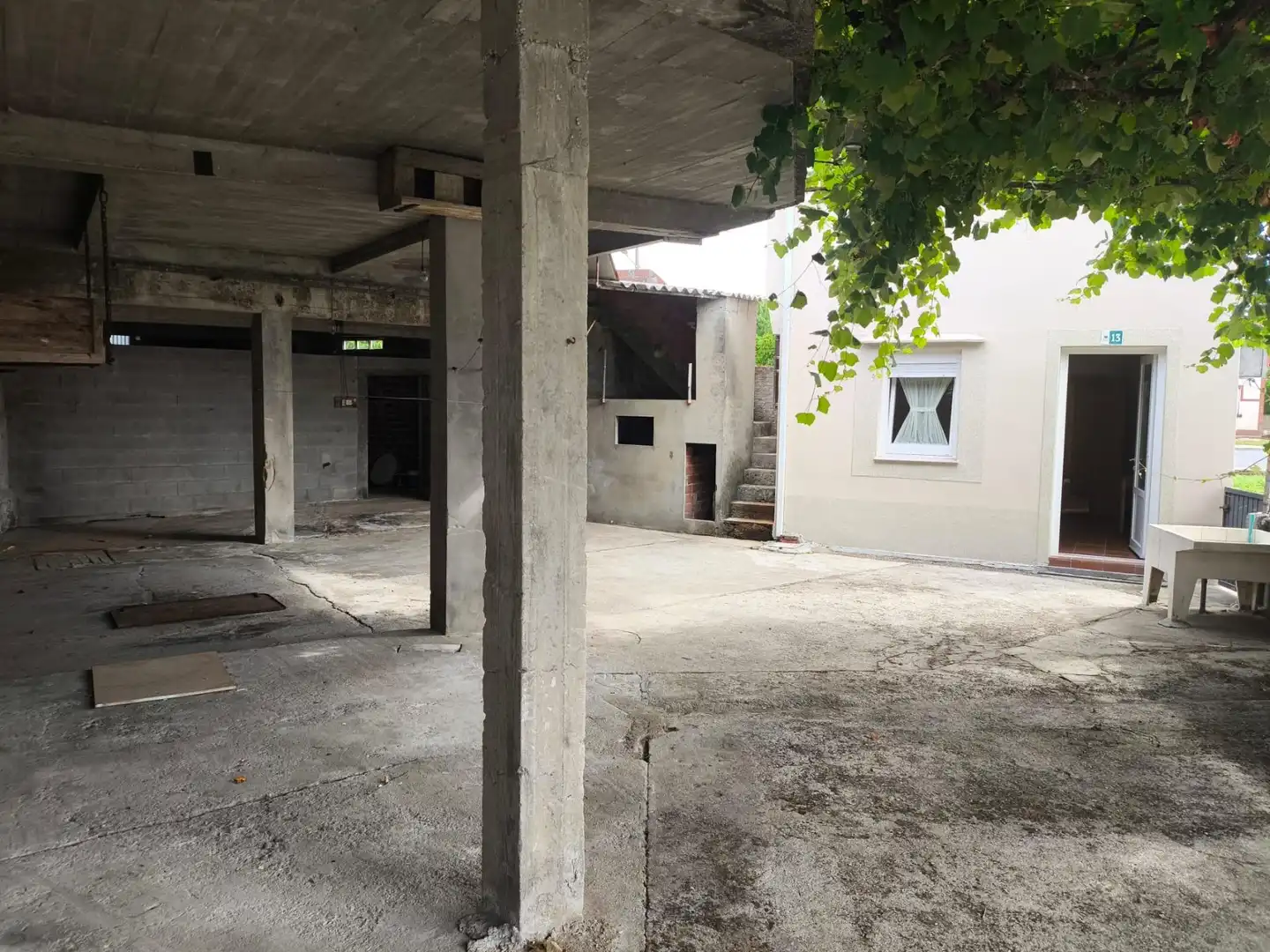 Parking of Houses for rent in Carballo  with Air Conditioner, Heating and Storage room