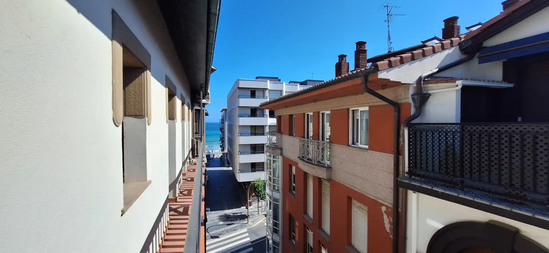 Vista exterior de Apartament en venda en Zarautz amb Traster, Moblat i Forn