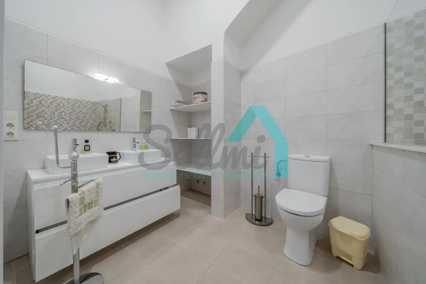 Bathroom of Houses for sale in Pravia  with Heating, Private garden and Parquet flooring