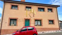 Exterior view of House or chalet for sale in Villaquilambre  with Heating, Private garden and Parquet flooring