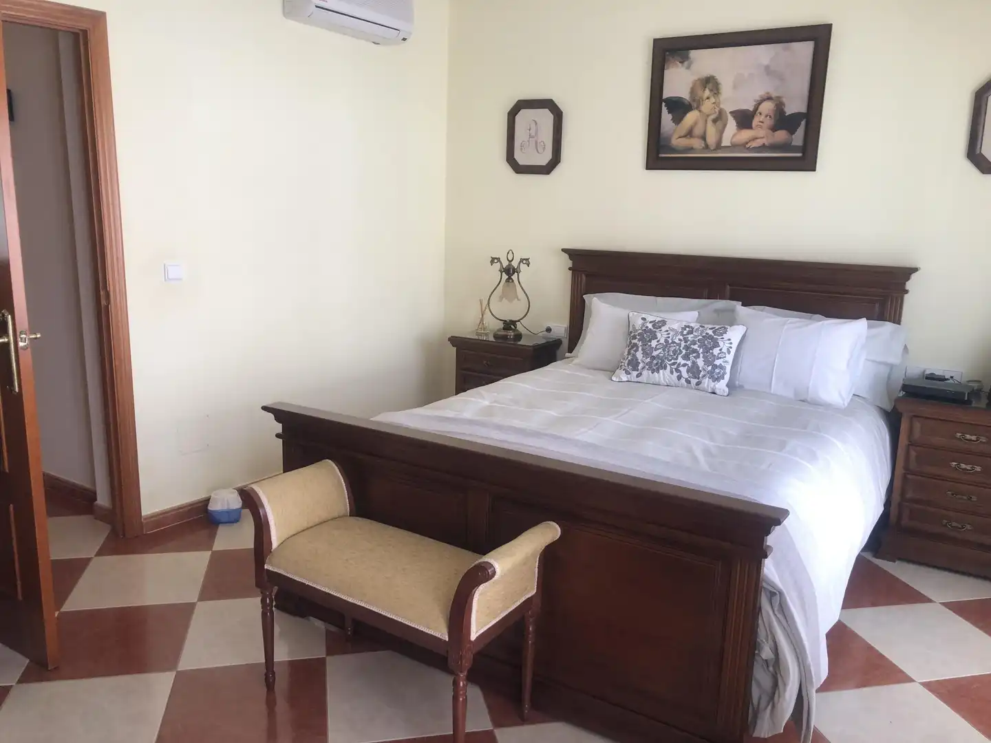 Bedroom of Detached homes for sale in Cuevas Bajas  with Heating and Storage room