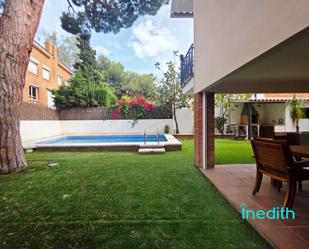 Jardí de Casa o xalet en venda en Castelldefels amb Aire condicionat, Calefacció i Jardí privat