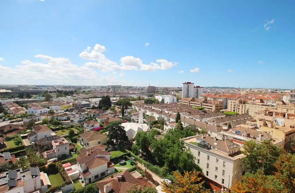 Vista exterior de Pis en venda en Jerez de la Frontera amb Aire condicionat i Traster