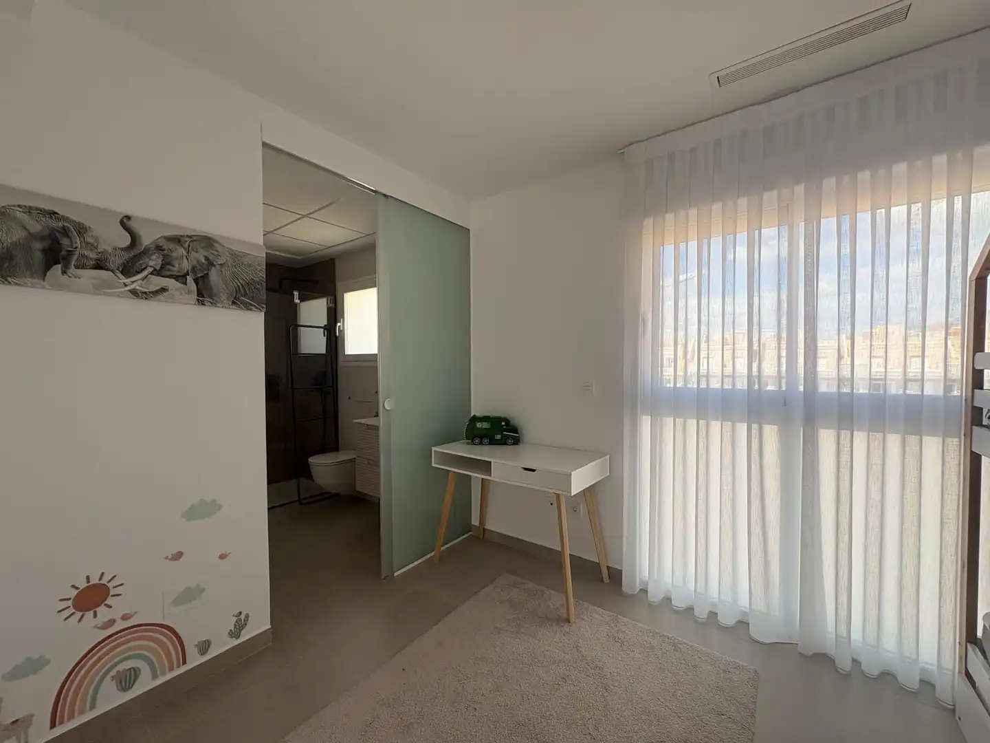 Habitación de Casa o chalet en venta en Pilar de la Horadada con Aire acondicionado, Calefacción y Jardín privado