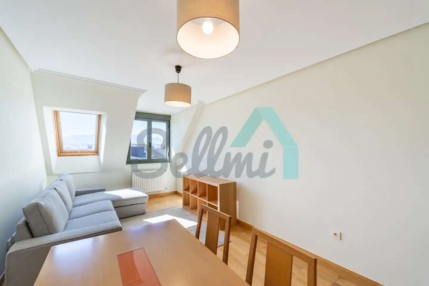 Flat with lift to rent in Calle Juan Antonio Álvarez Rabanal, imagen 2