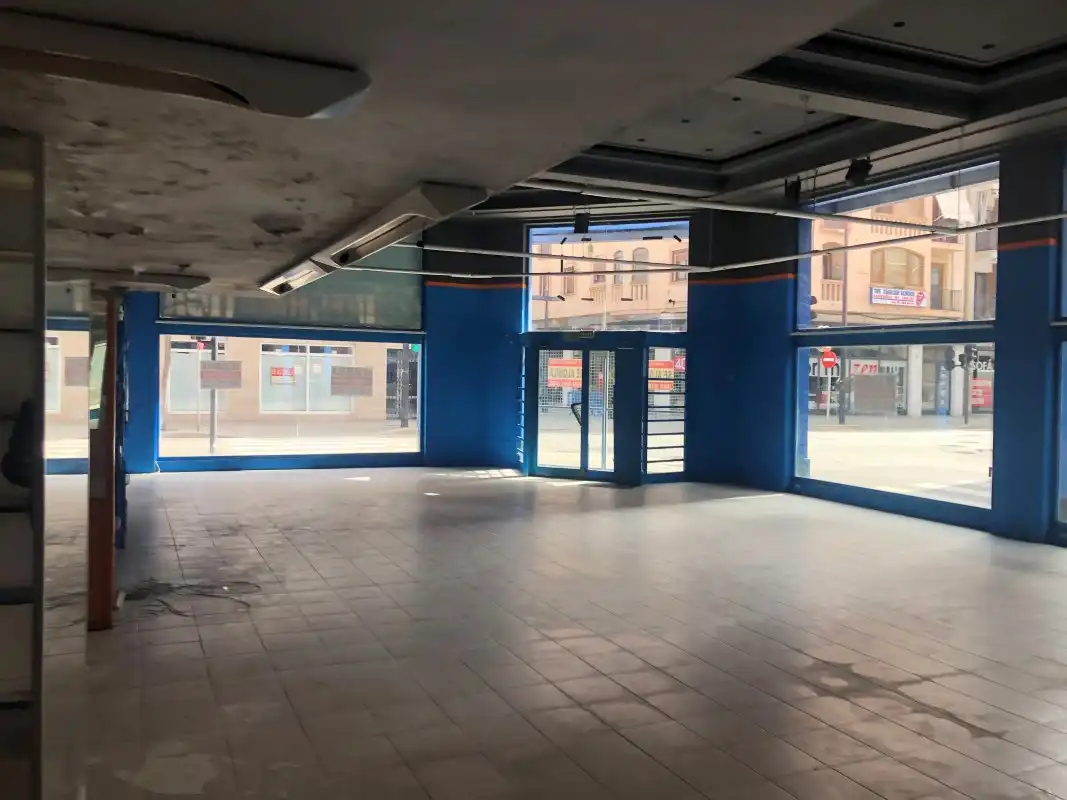 Business premises to rent in Carrer de Sant Rafael, imagen 3