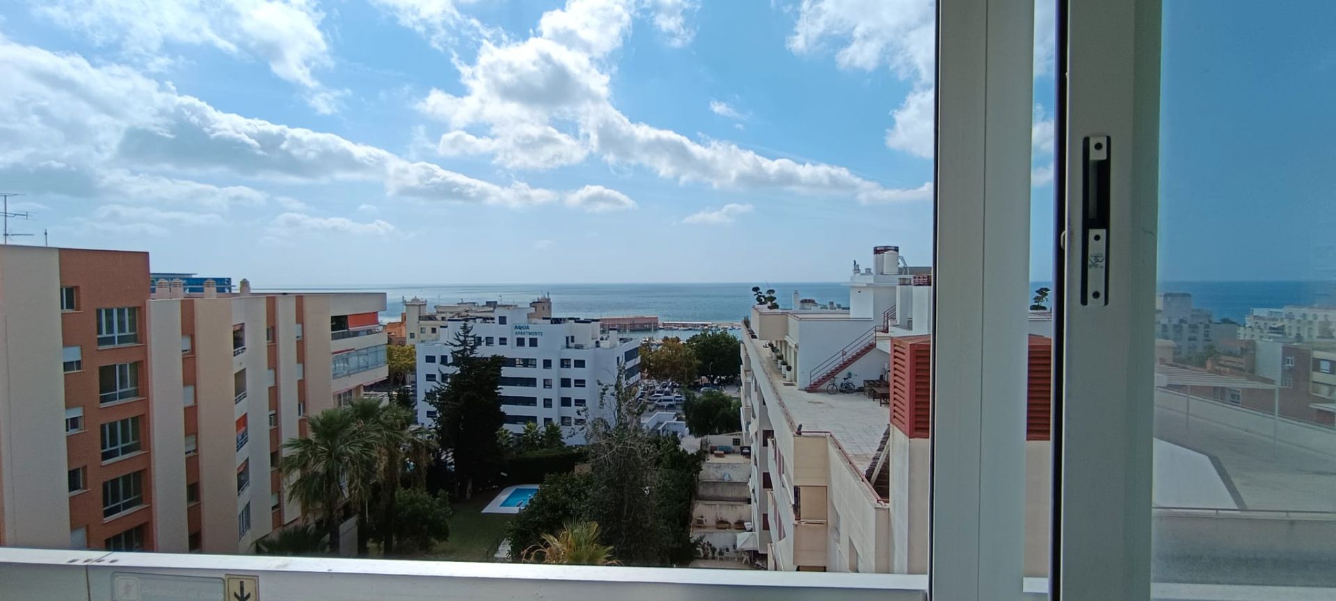 Exterior view of Flat for sale in Marbella  with Terrace, Furnished and Community pool