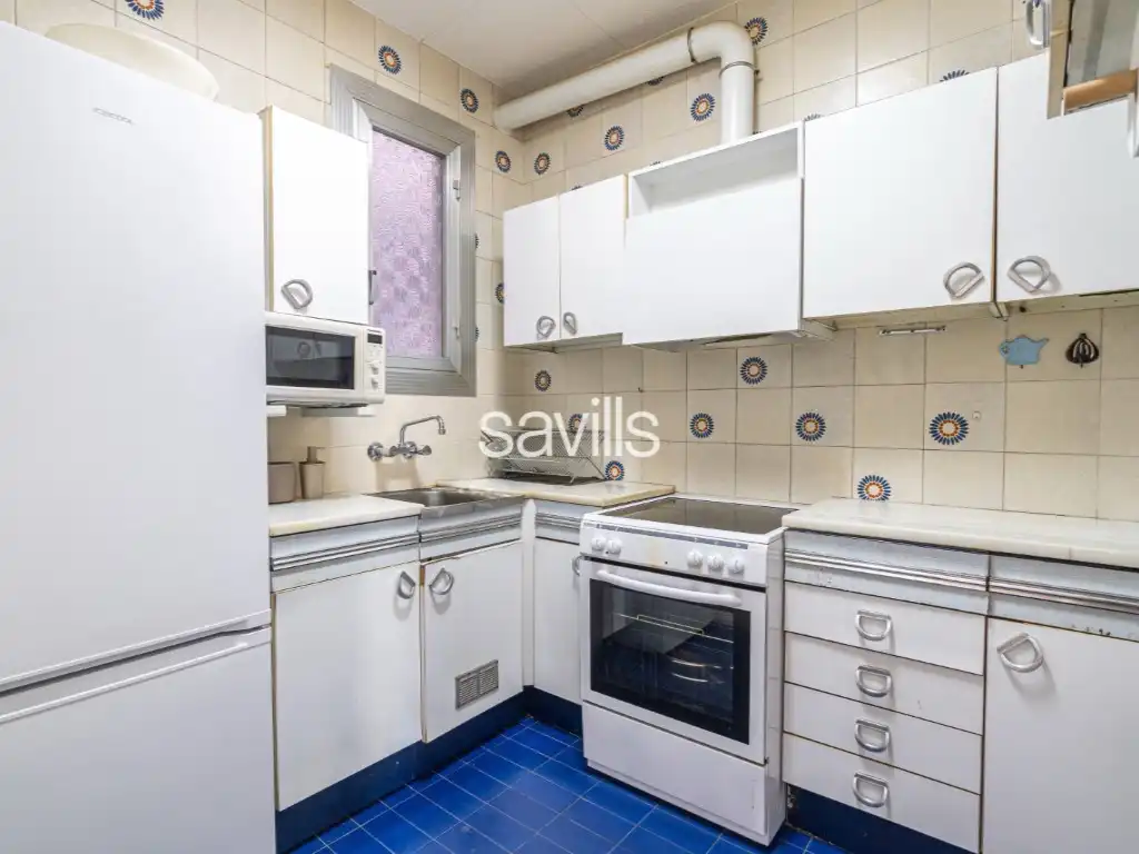 Cuina de Apartament en venda en Barcelona amb Aire condicionat, Terrassa i Balcó
