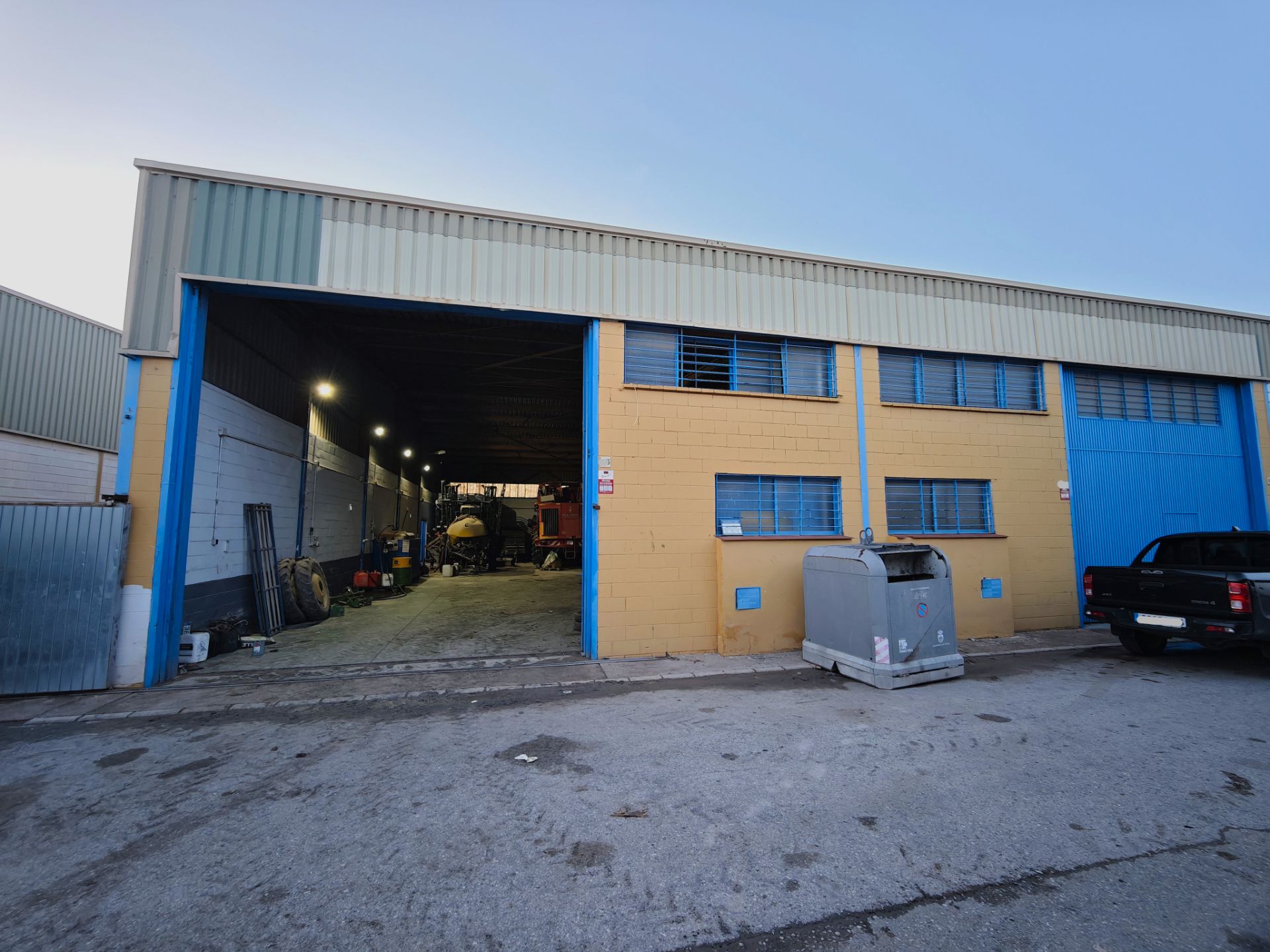 Industrial buildings for sale in Lebrija