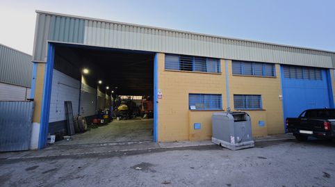 Dos Naves Industriales juntas y con 100m2 Terraza extra