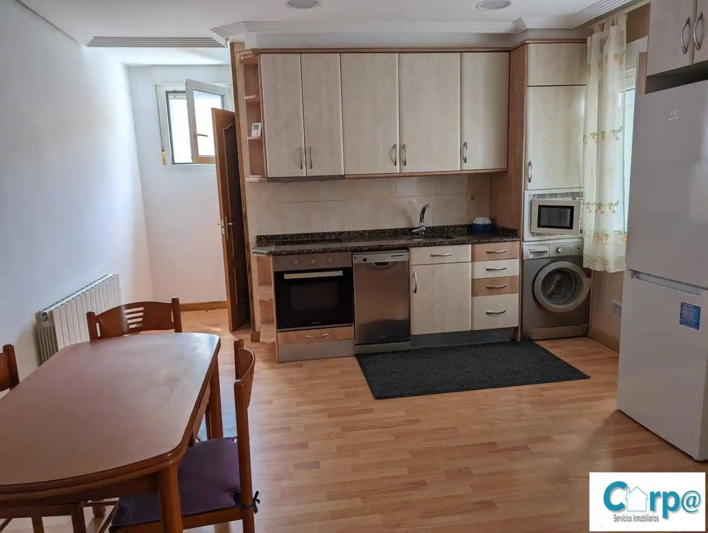 Küche von Wohnung zur Miete in  Pamplona / Iruña mit Heizung, Parkett und Möbliert