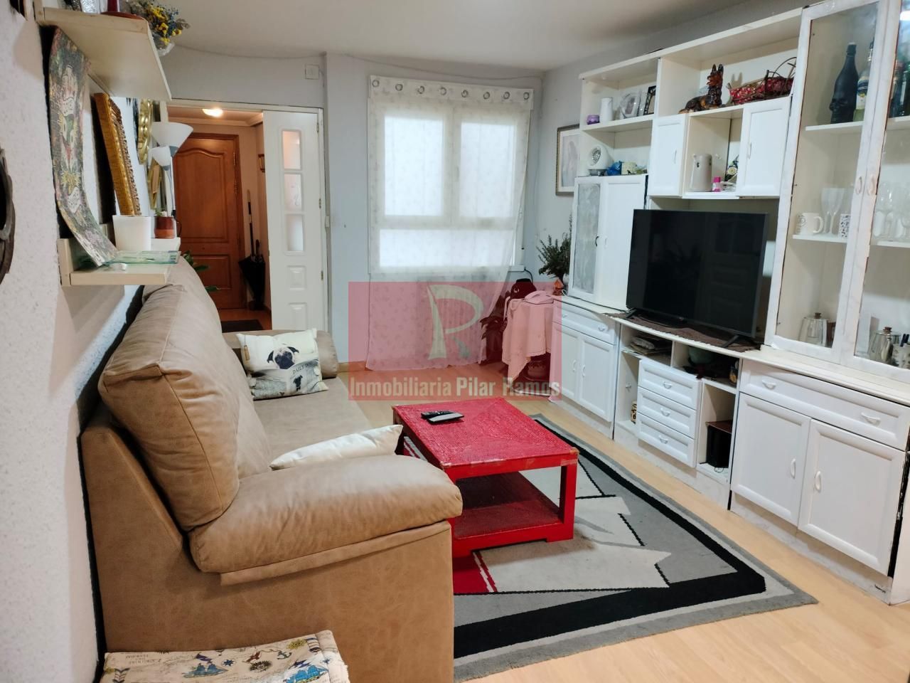 Sala d'estar de Pis en venda en León Capital  amb Calefacció, Parquet i Terrassa