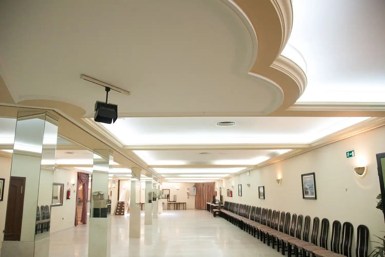 Edificio en venta en Villalbilla
