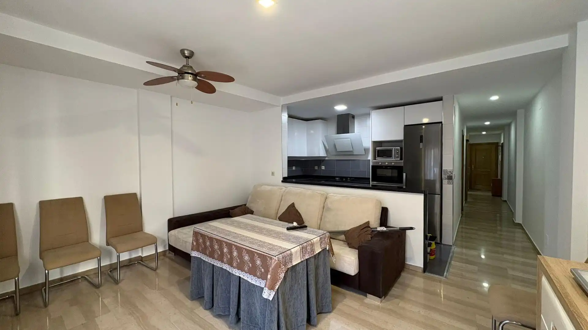 Sala de estar de Piso de alquiler en Cúllar Vega con Amueblado