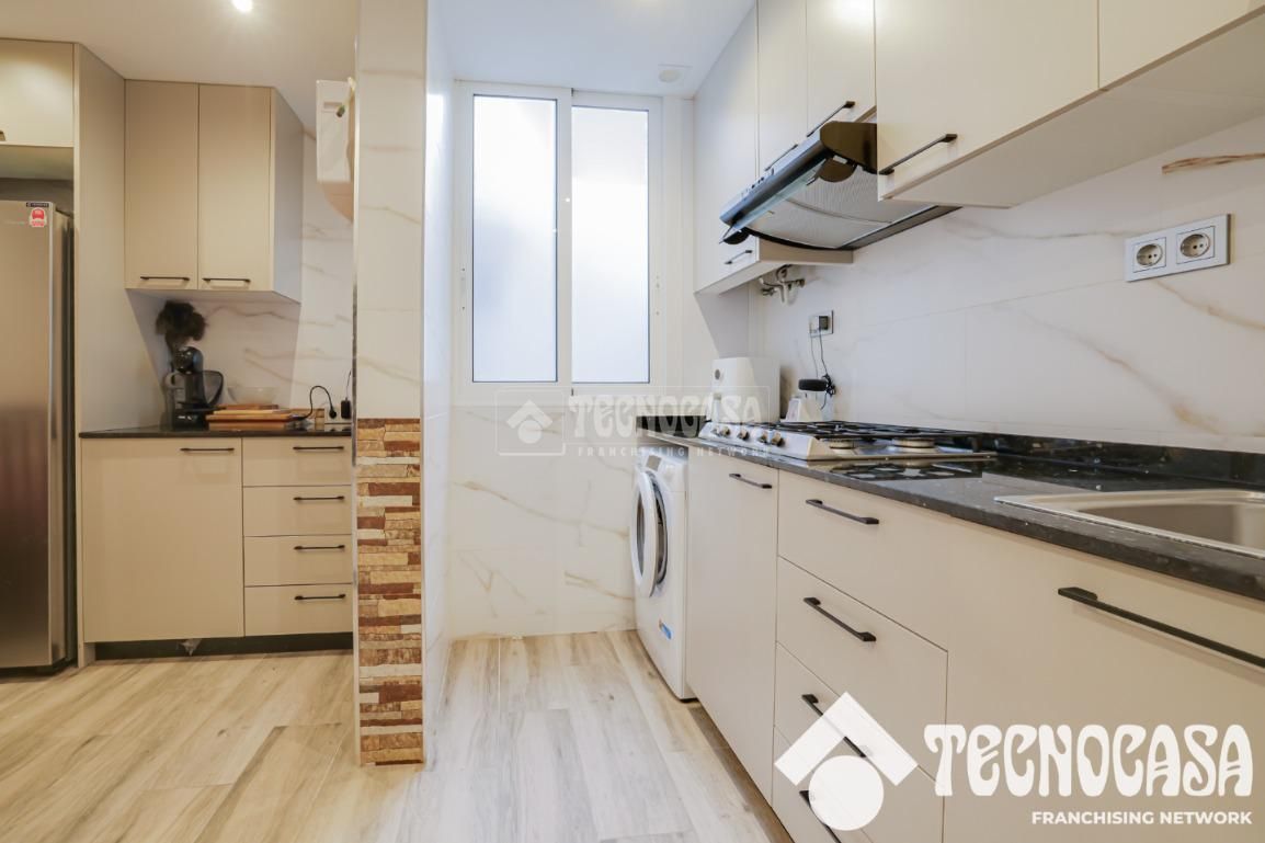 Flat for sale in Llefià, Artigues - Llefià, Badalona