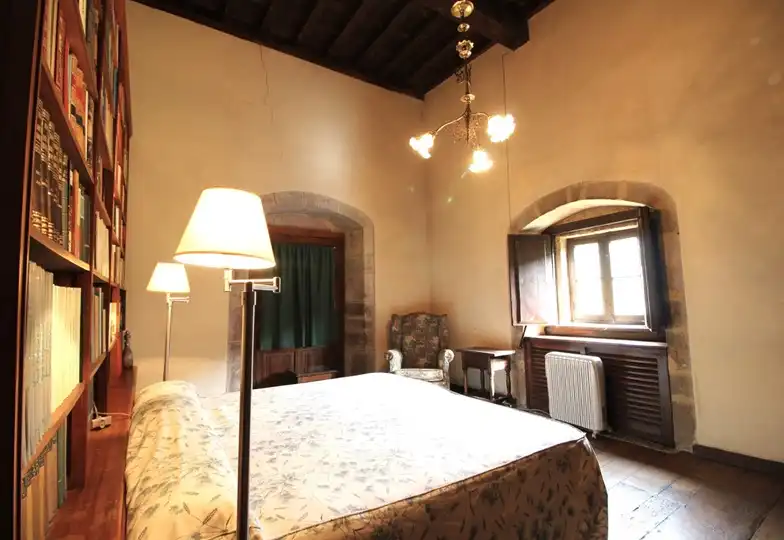 Bedroom of Houses for sale in Salas  with Furnished