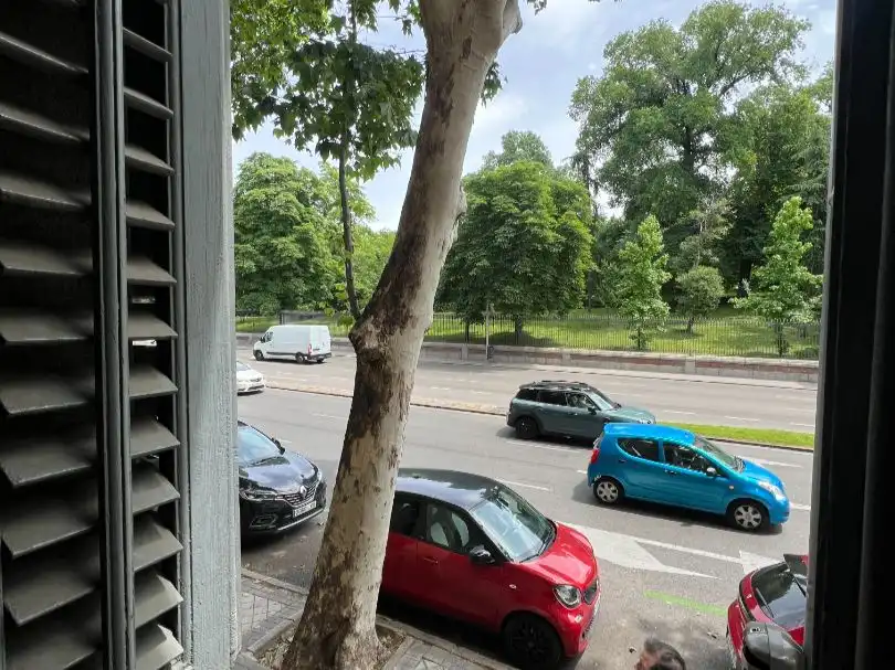 Parking de Oficina de alquiler en Madrid con Aire acondicionado, Calefacción y Amueblado