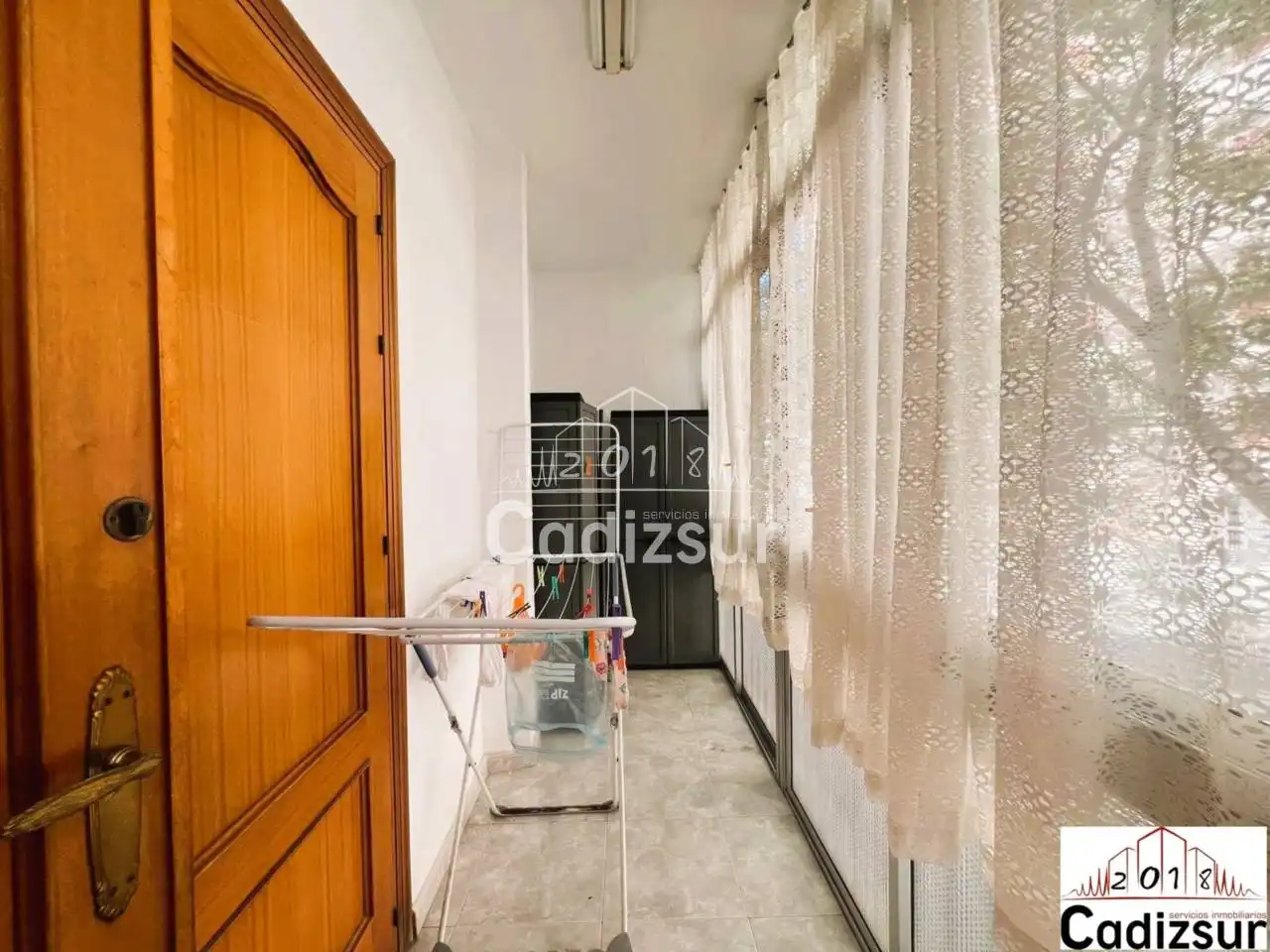 Wohnung zum Verkauf in Cádiz mit Klimaanlage und Terrasse