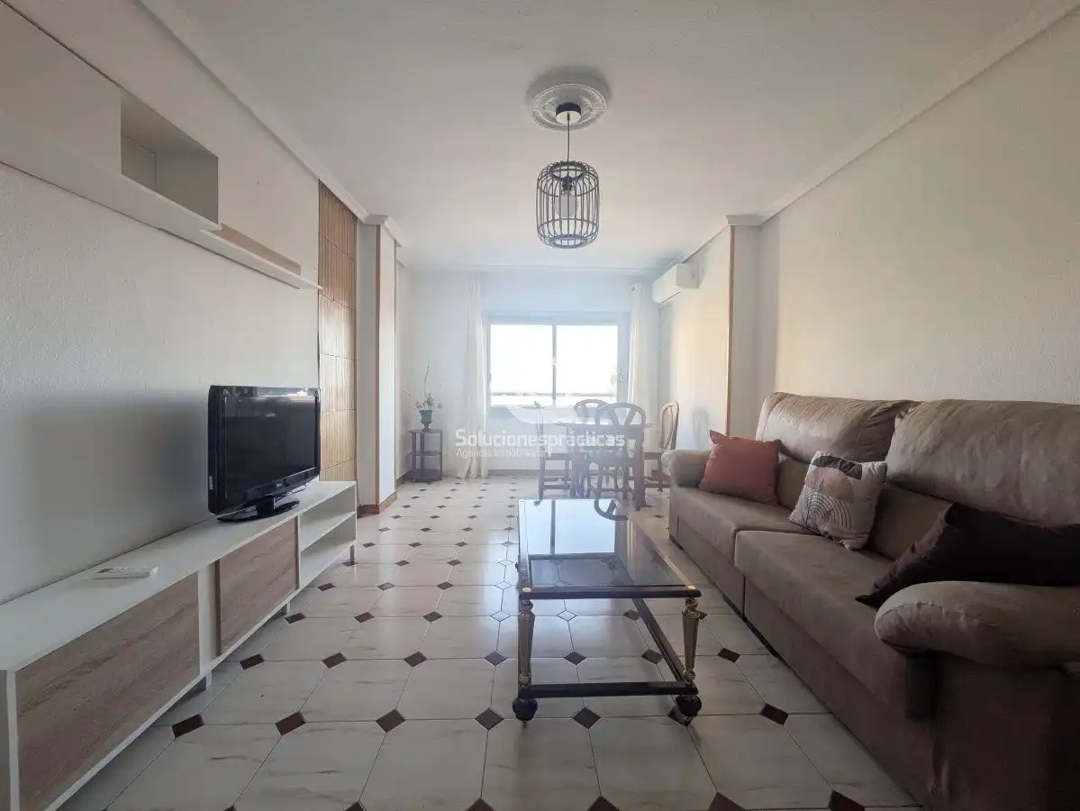 Flat with terrace to rent in Andalucía, imagen 4