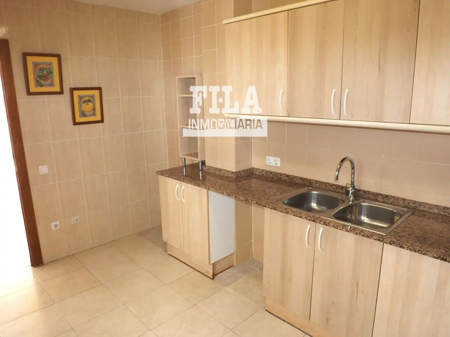 Küche von Dachboden zum Verkauf in Calafell mit Terrasse, Schwimmbad und Gemeinschaftspool