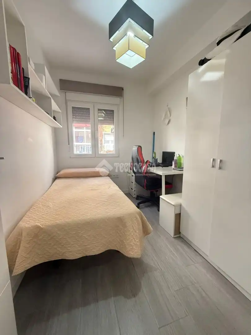 Bedroom of Flat for rent in Huelva