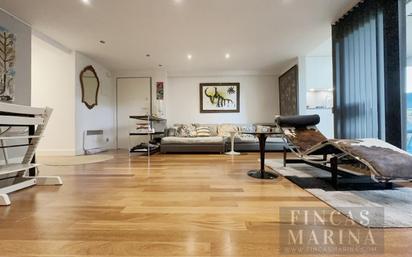 Living room of Apartment for sale in Sitges  with Heating, Private garden and Parquet flooring
