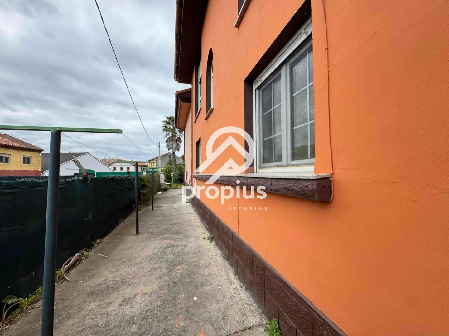 Exterior view of Houses for sale in Avilés  with Heating, Private garden and Parquet flooring