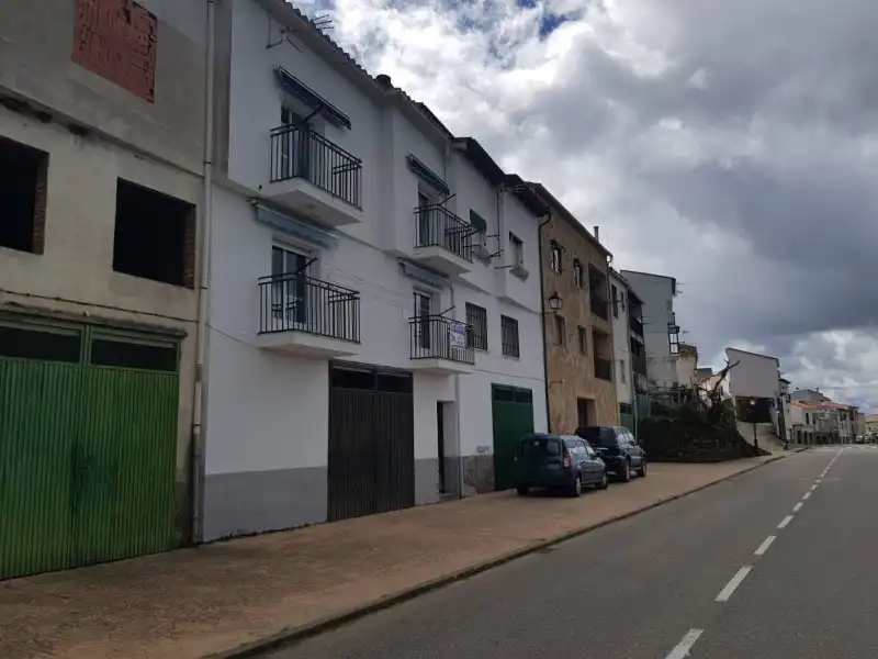 Vista exterior de Casa o chalet en venta en Barrado con Calefacción, Jardín privado y Trastero