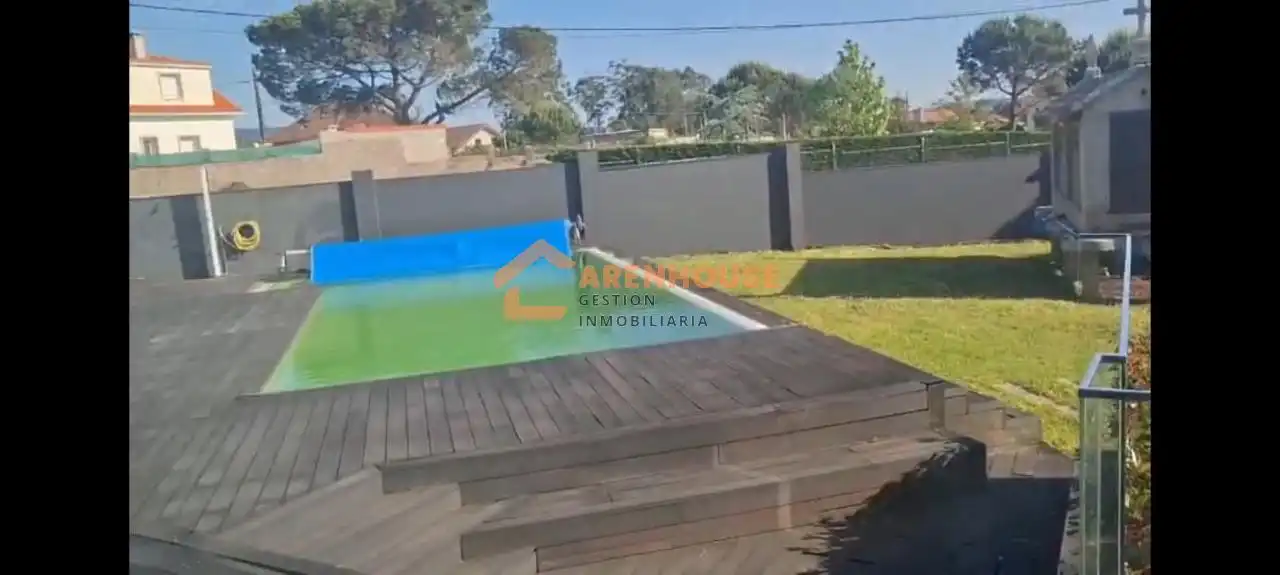 Xalet amb piscina en venda a Cambados, imagen 3