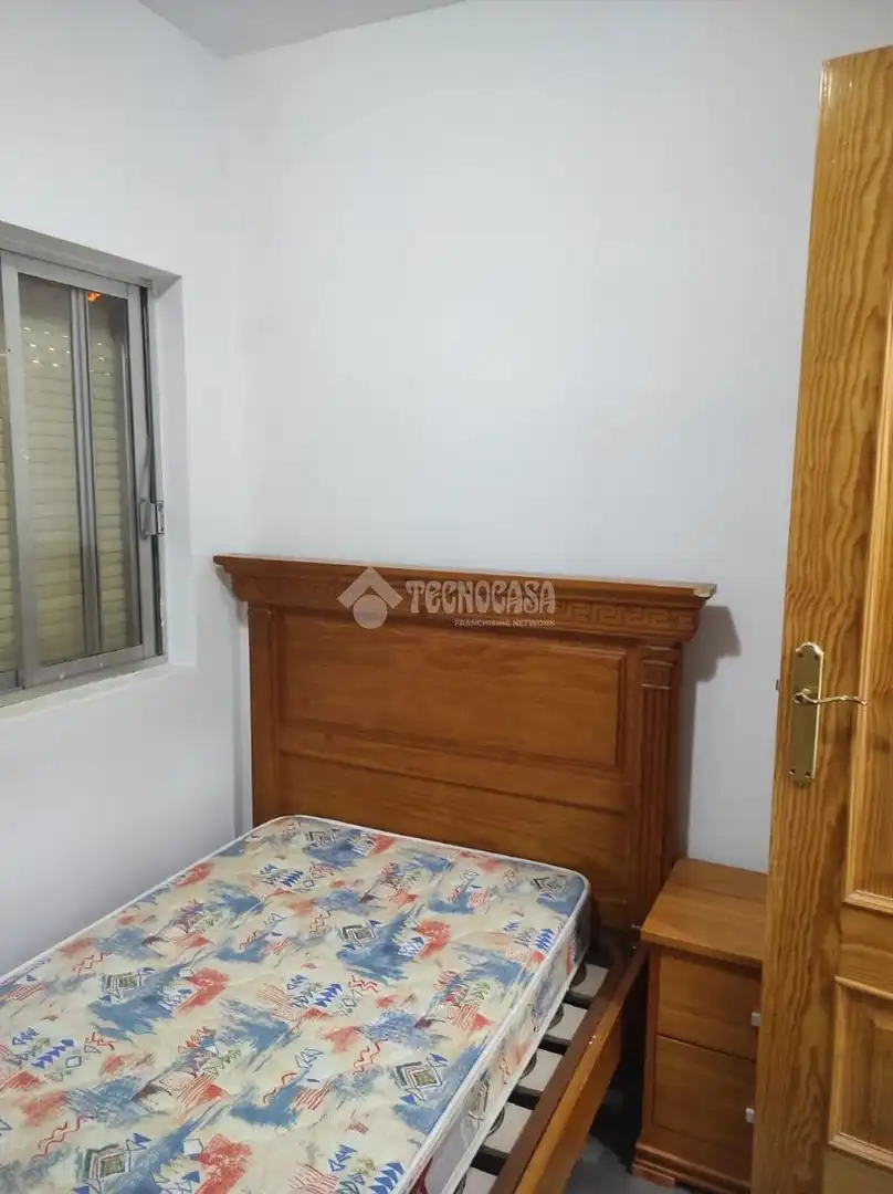 Habitación de Piso en venta en Jaén con Balcón