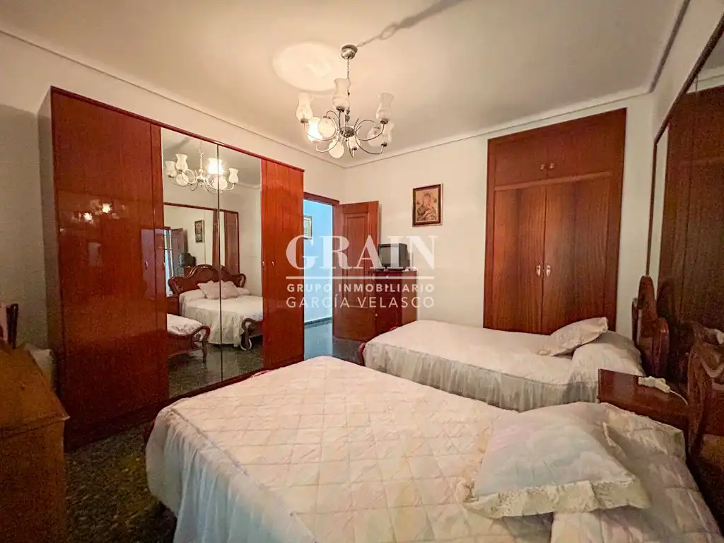 Flat with terrace for sale in Feria, imagen 10