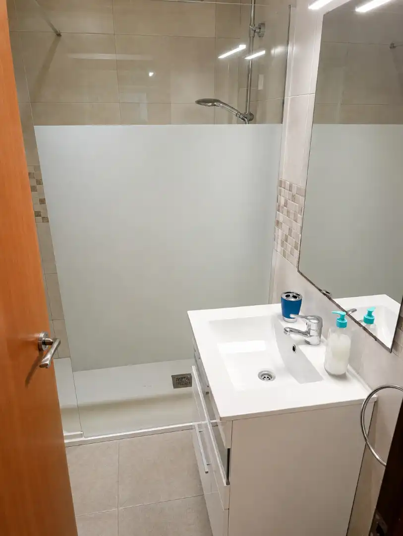 Badezimmer von Wohnung zum Verkauf in Calella mit Klimaanlage, Heizung und Abstellraum