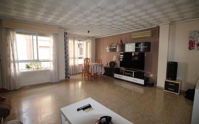 Living room of Flat for sale in Carlet  with Air Conditioner, Terrace and Oven
