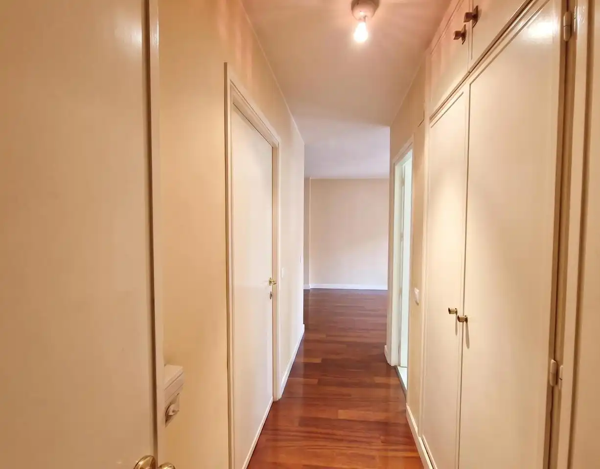 Piso en venta en Madrid con Parquet, Trastero y Piscina comunitaria