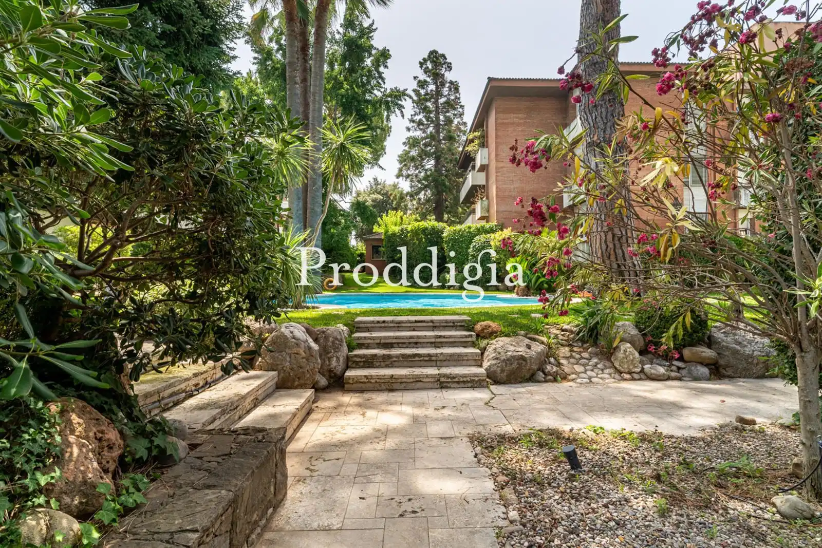 Jardín de Piso en venta en Sant Cugat del Vallès con Calefacción, Jardín privado y Terraza