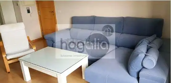 Flat with pool to rent in Los Remedios, imagen 2