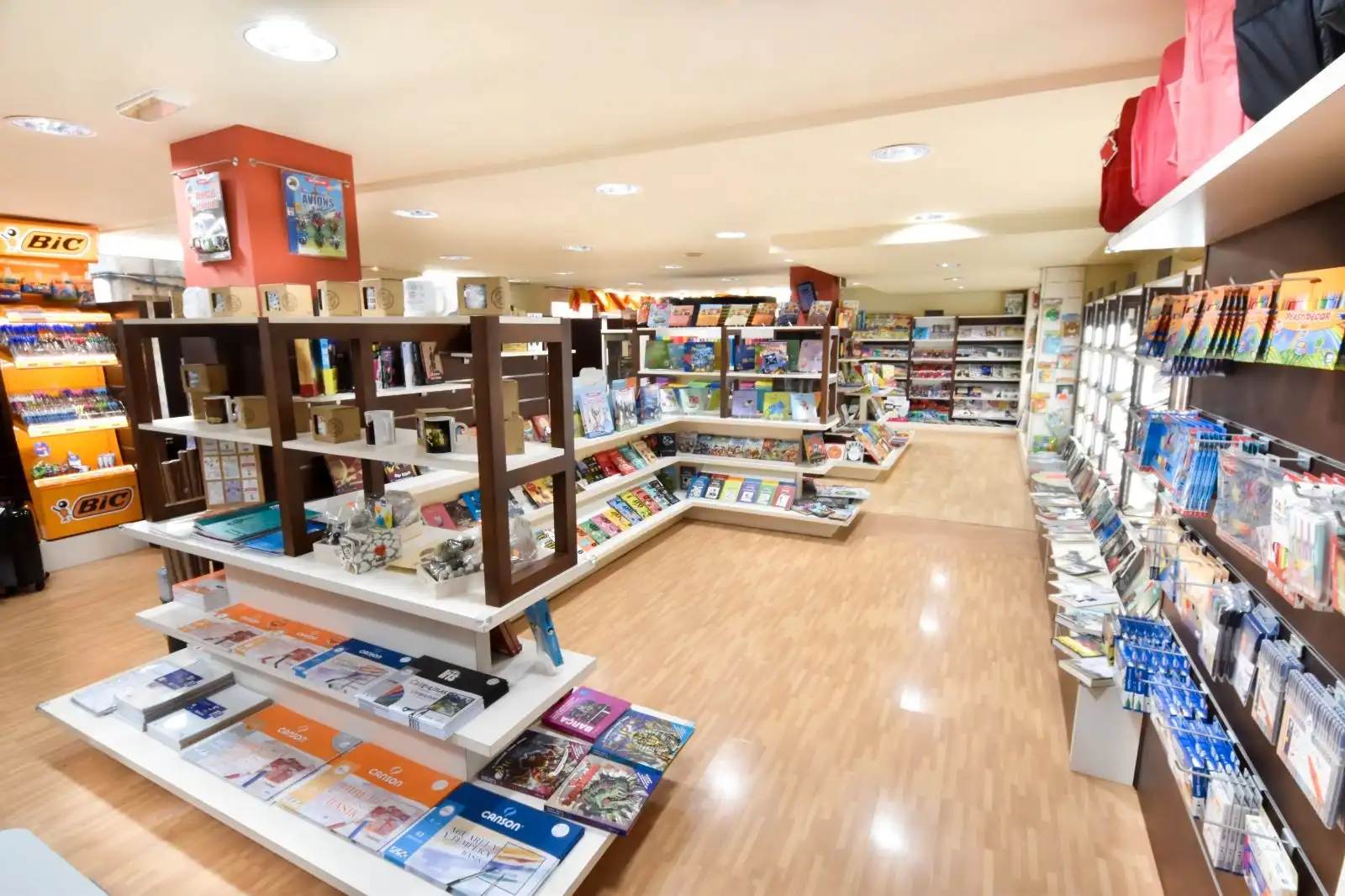Local comercial en venta en Sant Hipòlit de Voltregà, imagen 2