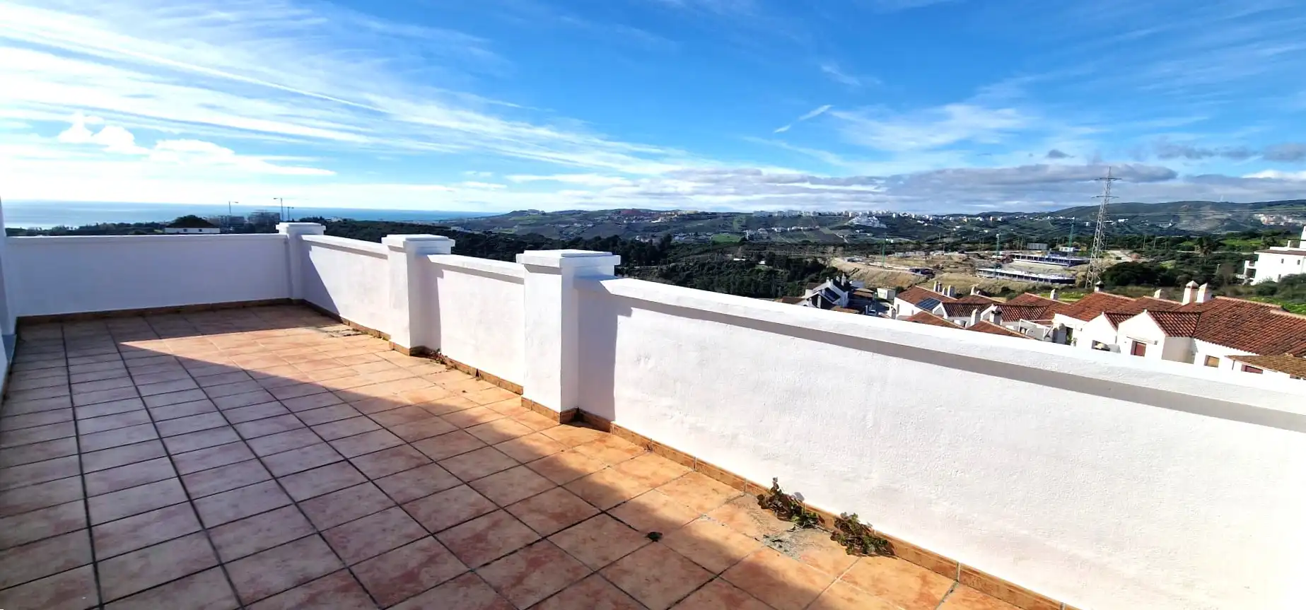 Terrasse von Einfamilien-Reihenhaus zum Verkauf in Cártama mit Privatgarten und Terrasse