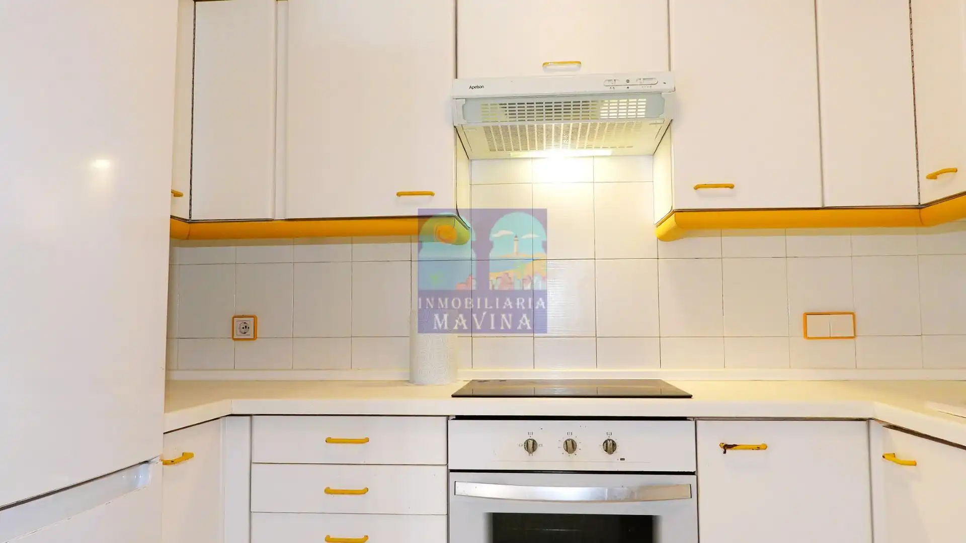Küche von Einfamilien-Reihenhaus zum Verkauf in La Manga del Mar Menor mit Heizung, Privatgarten und Terrasse