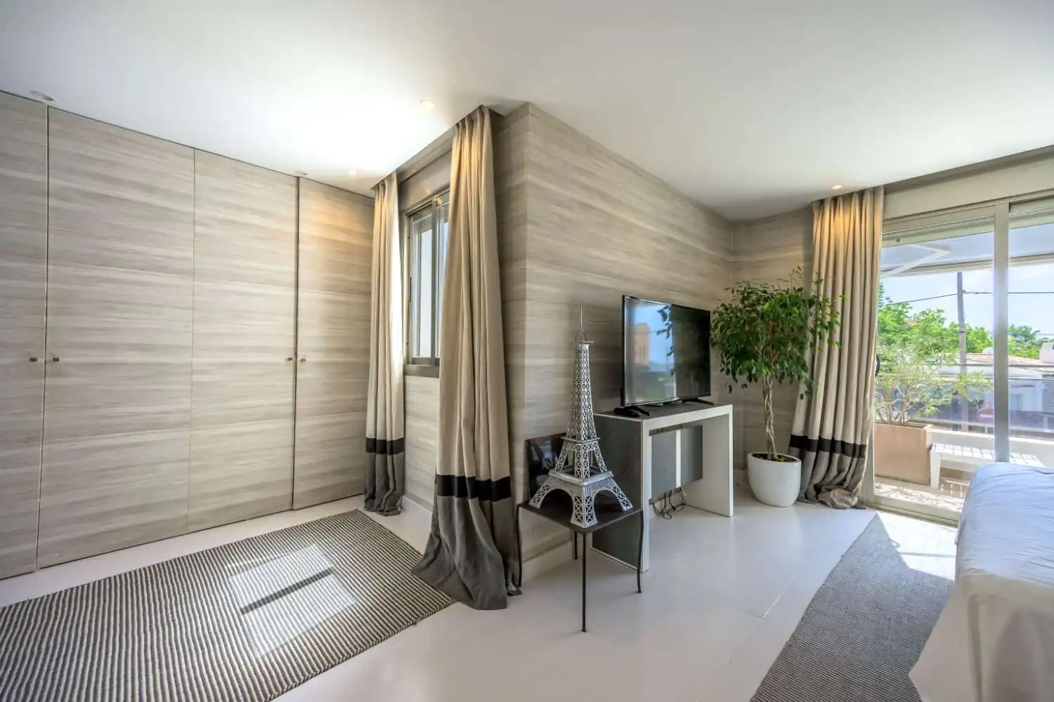 Living room of Detached homes for sale in Eivissa  with Air Conditioner, Heating and Terrace