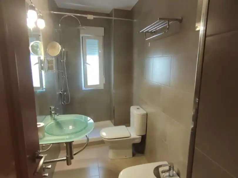 Bany de Pis en venda en  Jaén Capital