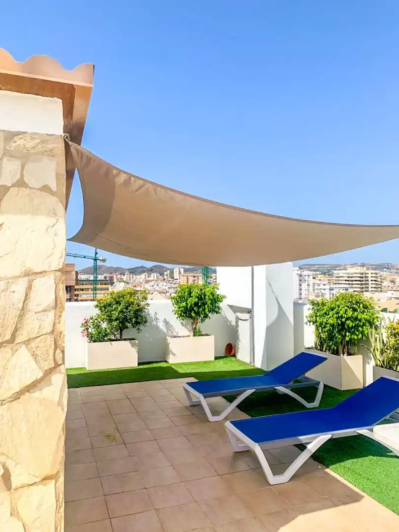 Terrasse von Dachboden zur Miete in Fuengirola mit Klimaanlage, Heizung und Terrasse
