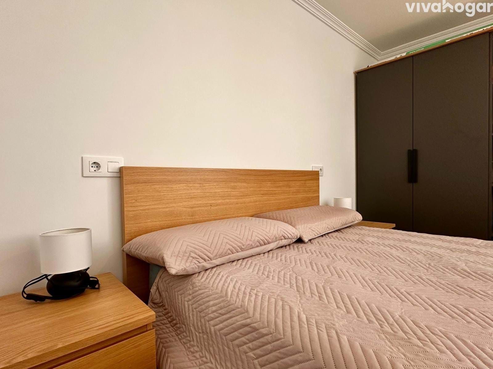 Bedroom of Flat for sale in  Madrid Capital  with Air Conditioner, Heating and Terrace