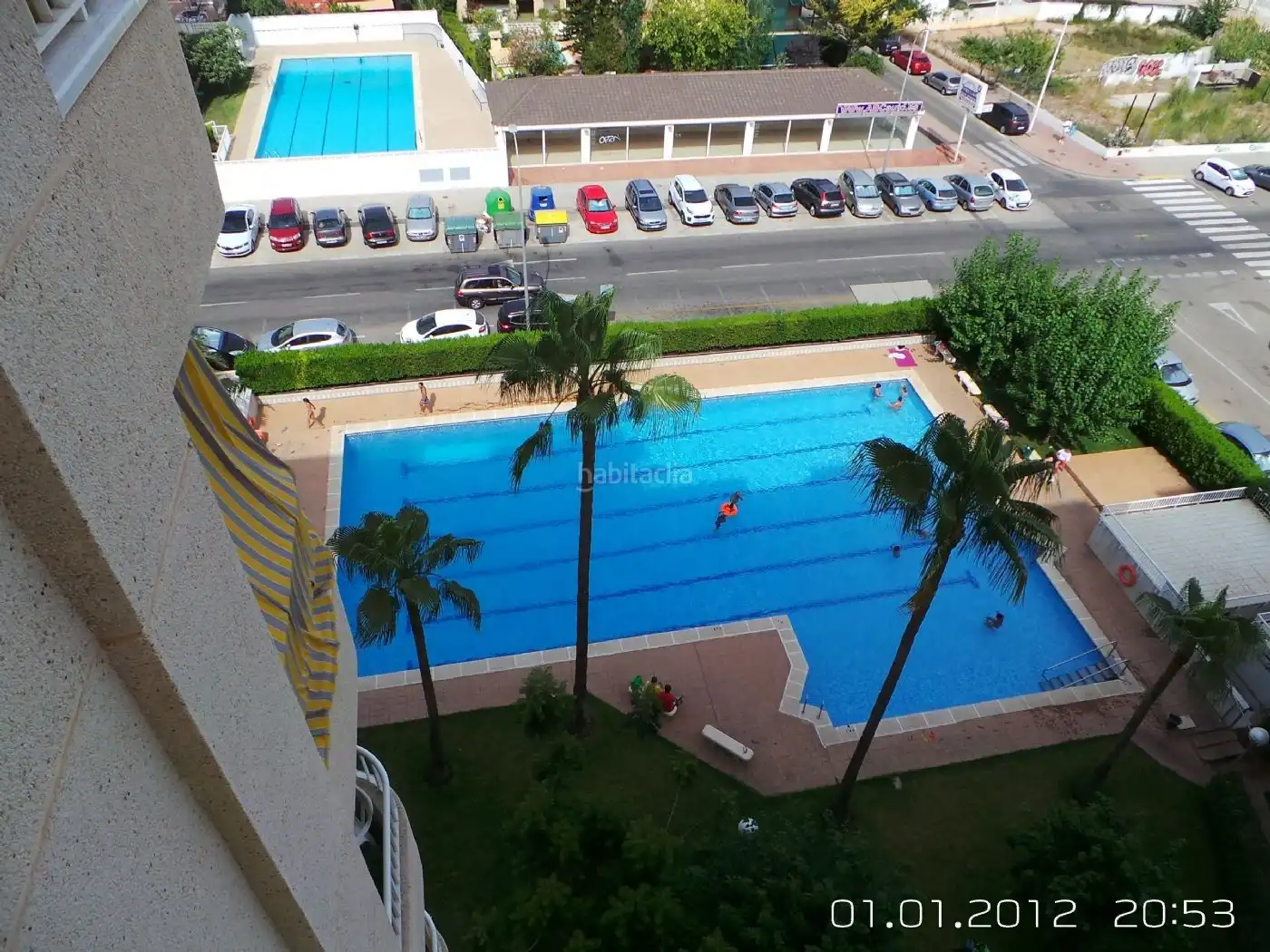 Apartamento con piscina en venta en Carrer del Clot de la Mota 21, imagen 2